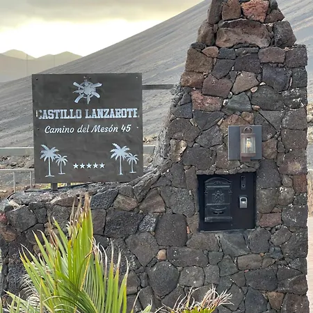 Castillo Lanzarote Winni - Luxury - Pet Friendly With Heated Pool *