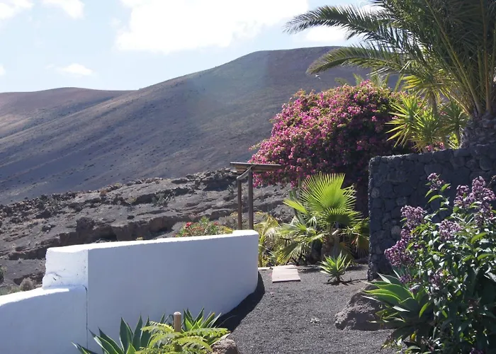 Castillo Lanzarote Winni - Luxury - Pet Friendly With Heated Pool *