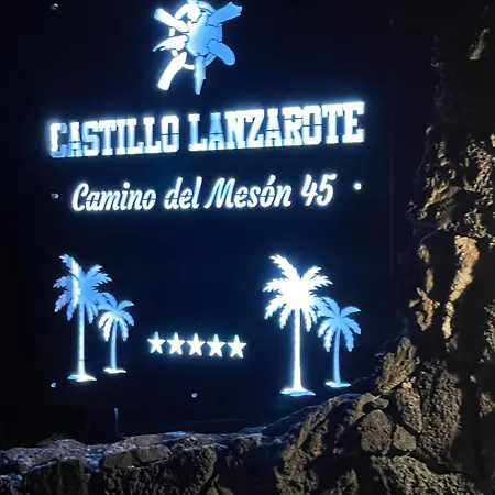 Castillo Lanzarote Winni - Luxury - Pet Friendly With Heated Pool Holiday home