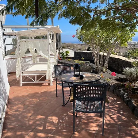 Castillo Lanzarote Winni - Luxury - Pet Friendly With Heated Pool