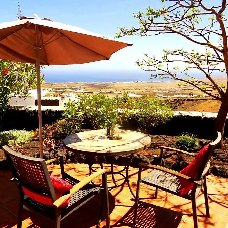 Holiday home Castillo Lanzarote Winni - Luxury - Pet Friendly With Heated Pool *