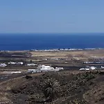 Castillo Lanzarote Winni - Luxury - Pet Friendly With Heated Pool