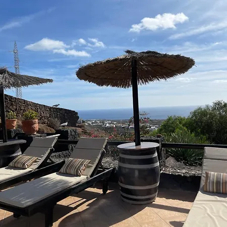 Castillo Lanzarote Winni - Luxury - Pet Friendly With Heated Pool בית נופש *