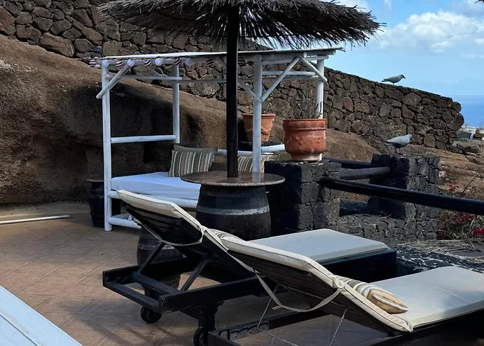 Semesterbostad Castillo Lanzarote Winni - Luxury - Pet Friendly With Heated Pool